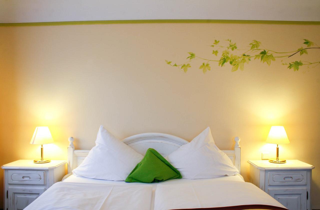 Hotel Speeter Weisenheim am Berg Ngoại thất bức ảnh
