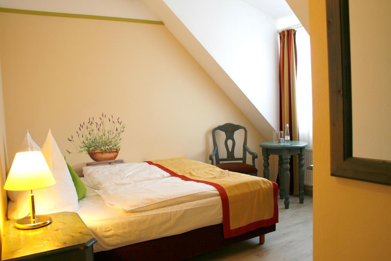 Hotel Speeter Weisenheim am Berg Ngoại thất bức ảnh