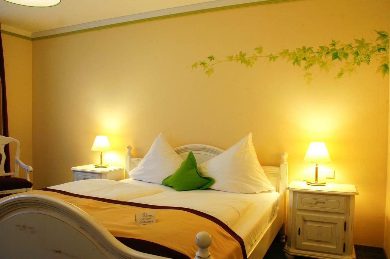 Hotel Speeter Weisenheim am Berg Ngoại thất bức ảnh
